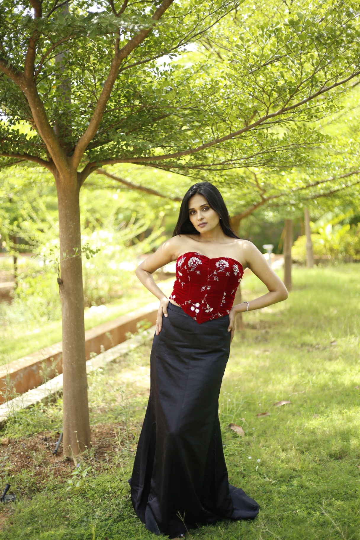 The Velvet Ember Set — view 5